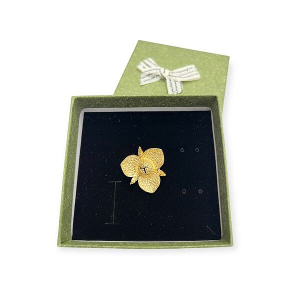 Handmade Gold-Tone Textured Rumduol Flower Brooch with Gift Box New - Picture 1 of 4